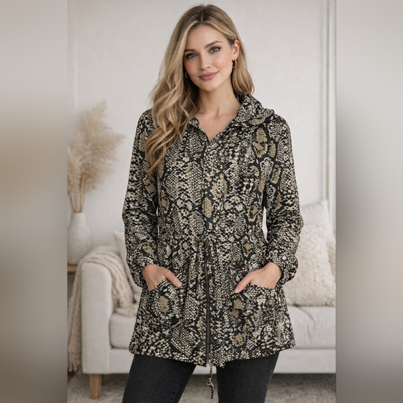 Daniel Rainn Jackets & Blazers - Daniel Rainn Snake Print Anorak Hooded Jacket Large